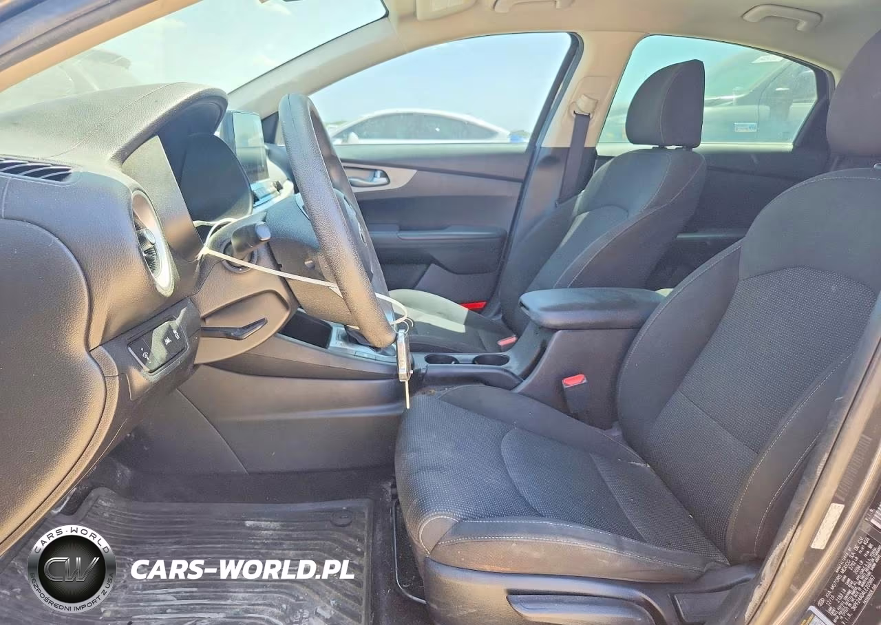 2020 Kia Forte Fe VIN:3KPF24AD4LE205667 - 7
