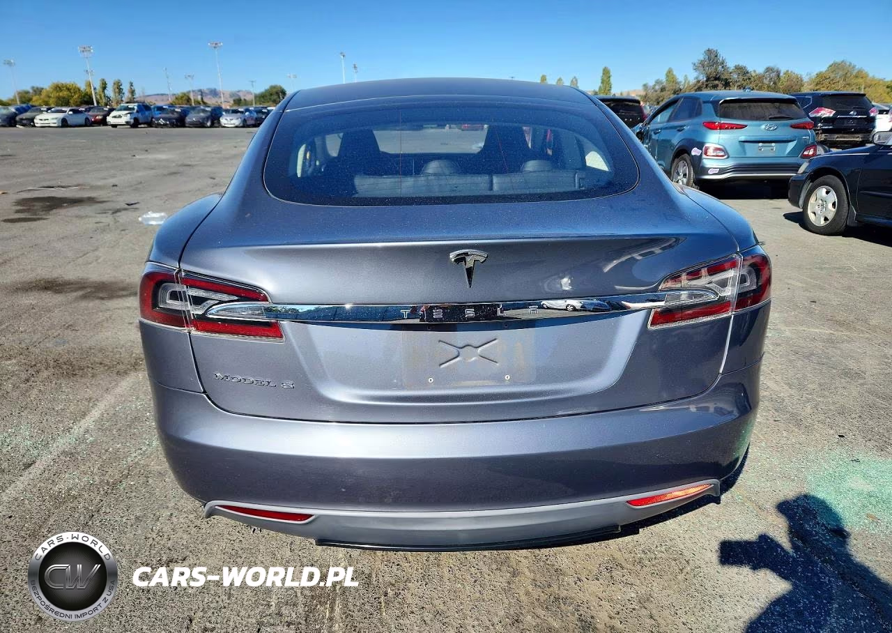 2013 Tesla Model S VIN:5YJSA1CN4DFP05930 - 6
