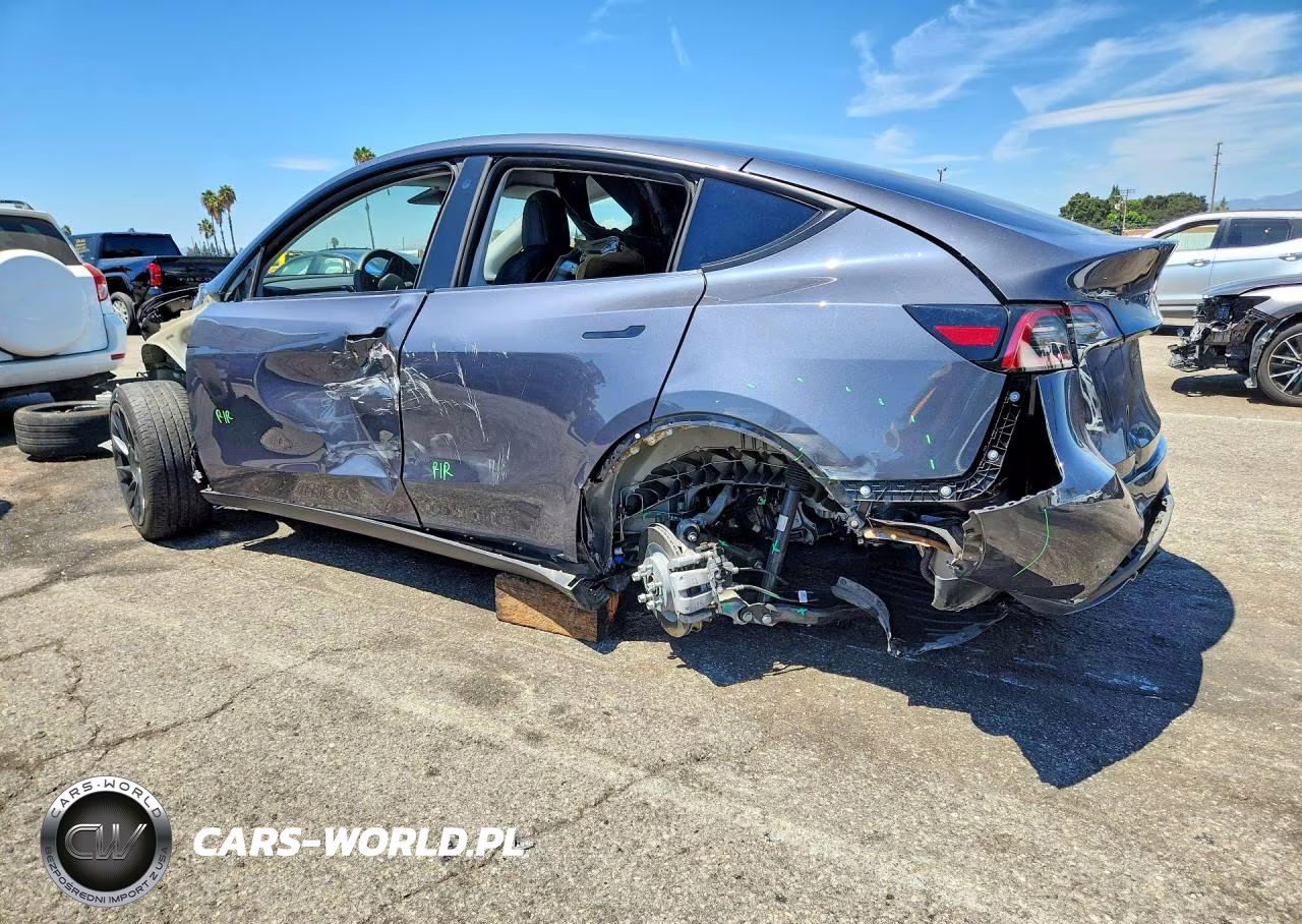 2021 Tesla Model Y VIN:5YJYGDEE0MF149025 - 2