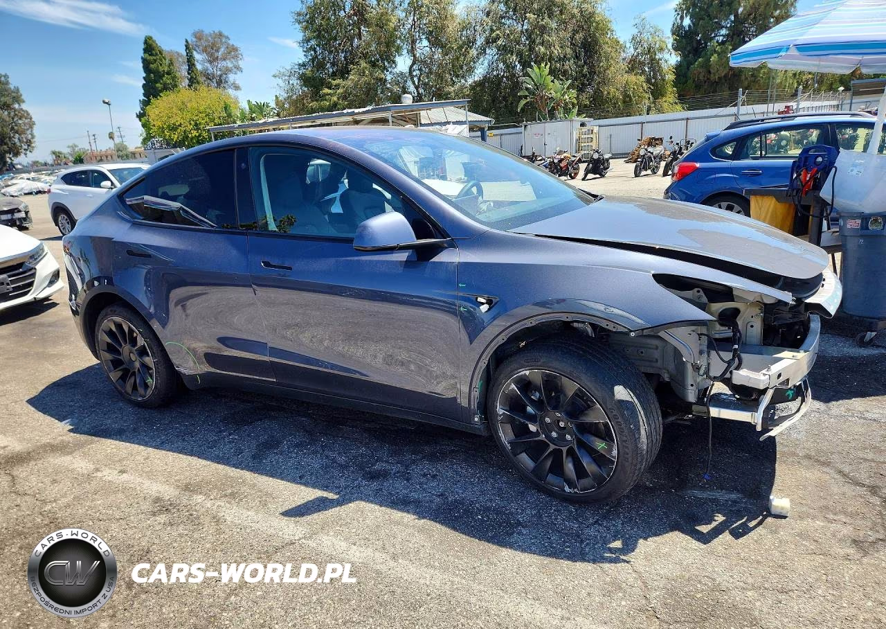 2021 Tesla Model Y VIN:5YJYGDEE0MF149025 - 4