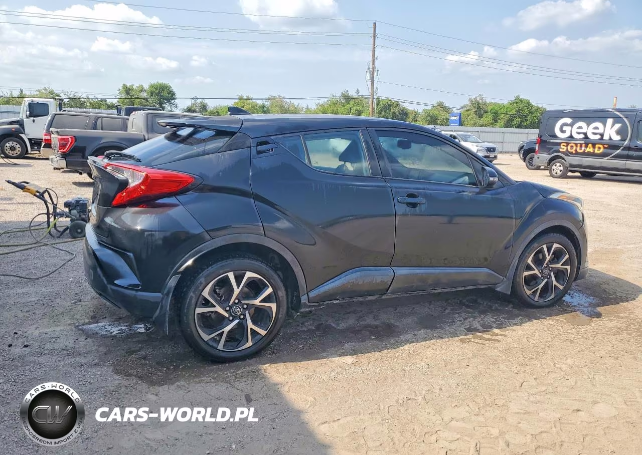 2018 Toyota C-Hr Xle VIN:JTNKHMBX4J1001212 - 3