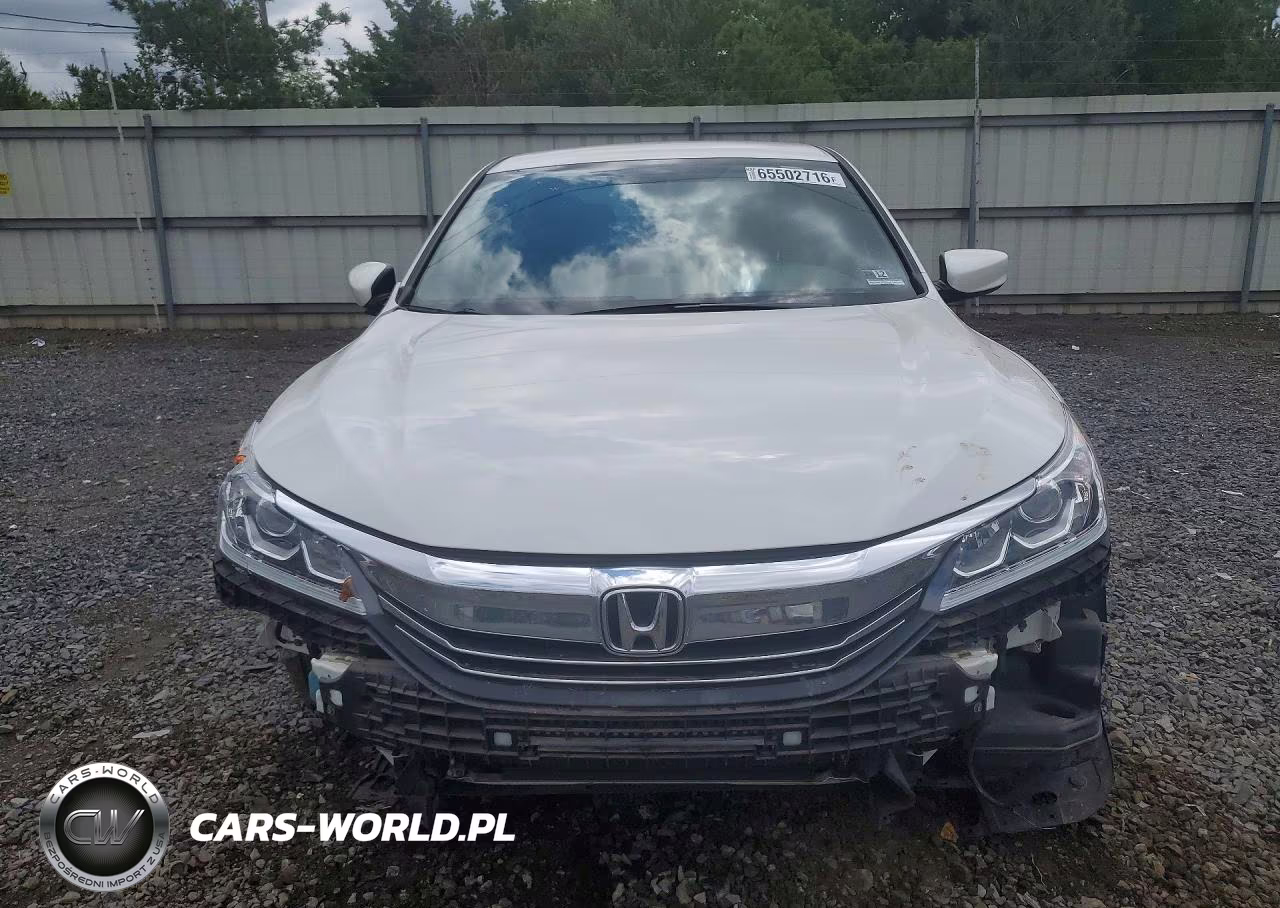 2017 Honda Accord Sport VIN:1HGCR2F57HA305763 - 5