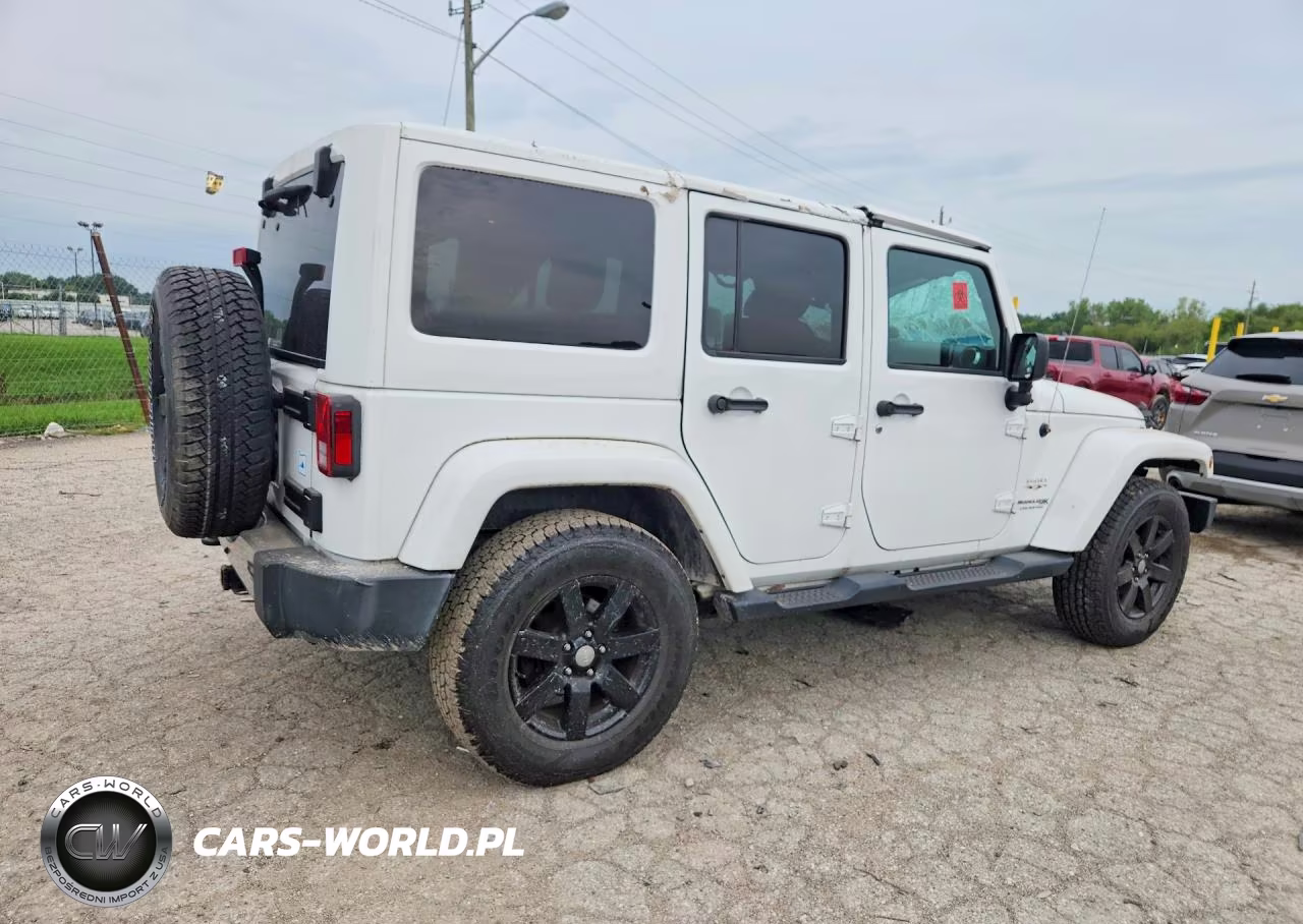 2018 Jeep Wrangler Unlimited Sahara VIN:1C4HJWEG2JL825174 - 3