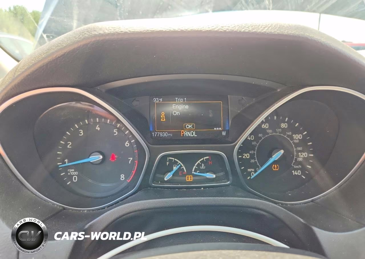 2016 Ford Focus Se VIN:1FADP3K29GL331655 - 9