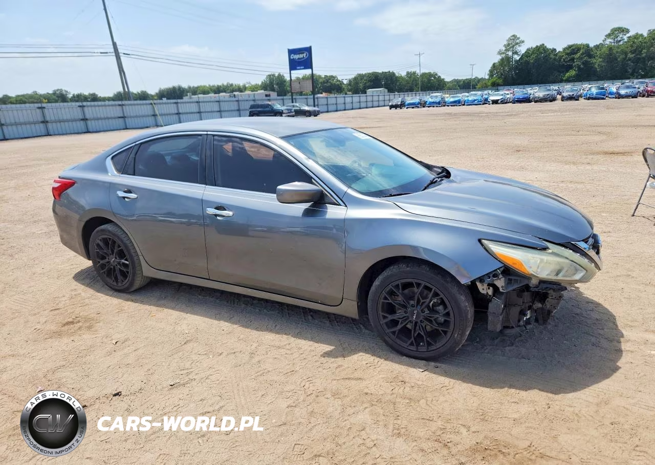 2016 Nissan Altima 2.5 S VIN:1N4AL3AP5GC135661 - 4