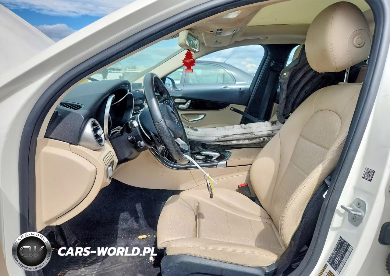 2016 Mercedes-Benz C 300 4Matic VIN:55SWF4KB1GU153432 - 7