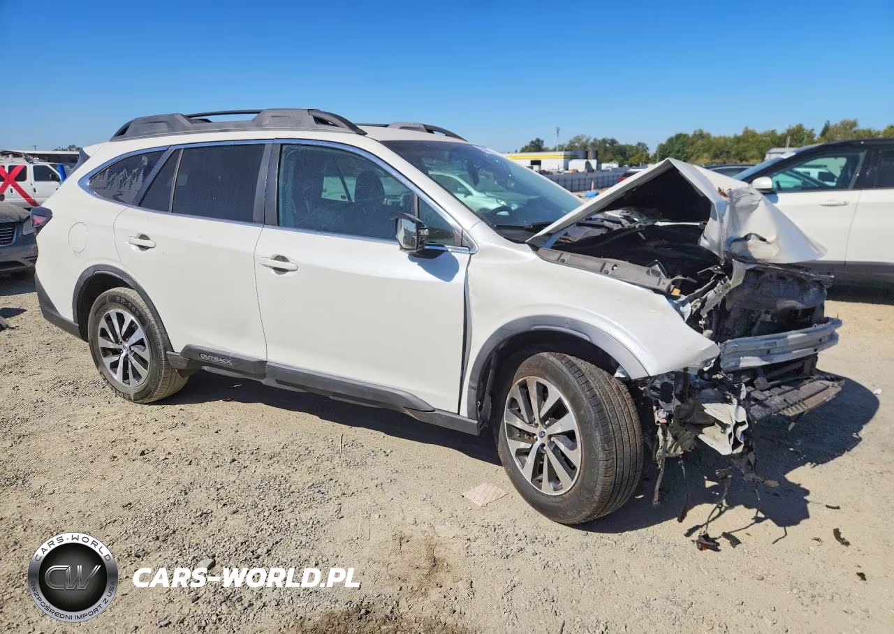 2020 Subaru Outback Premium VIN:4S4BTACC8L3163358 - 4