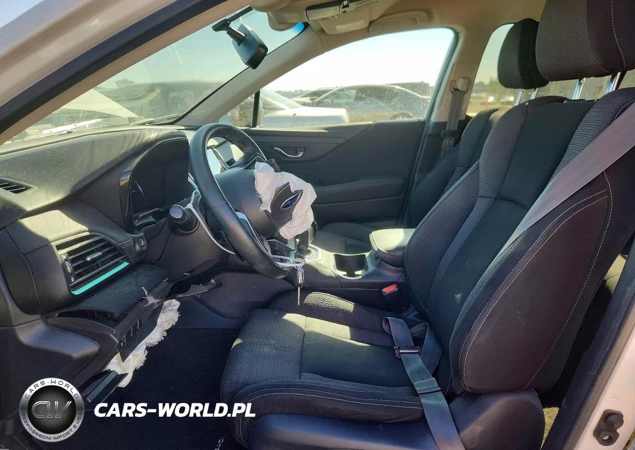 2020 Subaru Outback Premium VIN:4S4BTACC8L3163358 - 7