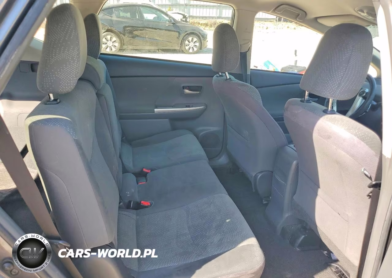 2013 Toyota Prius V Three VIN:JTDZN3EUXD3227593 - 10
