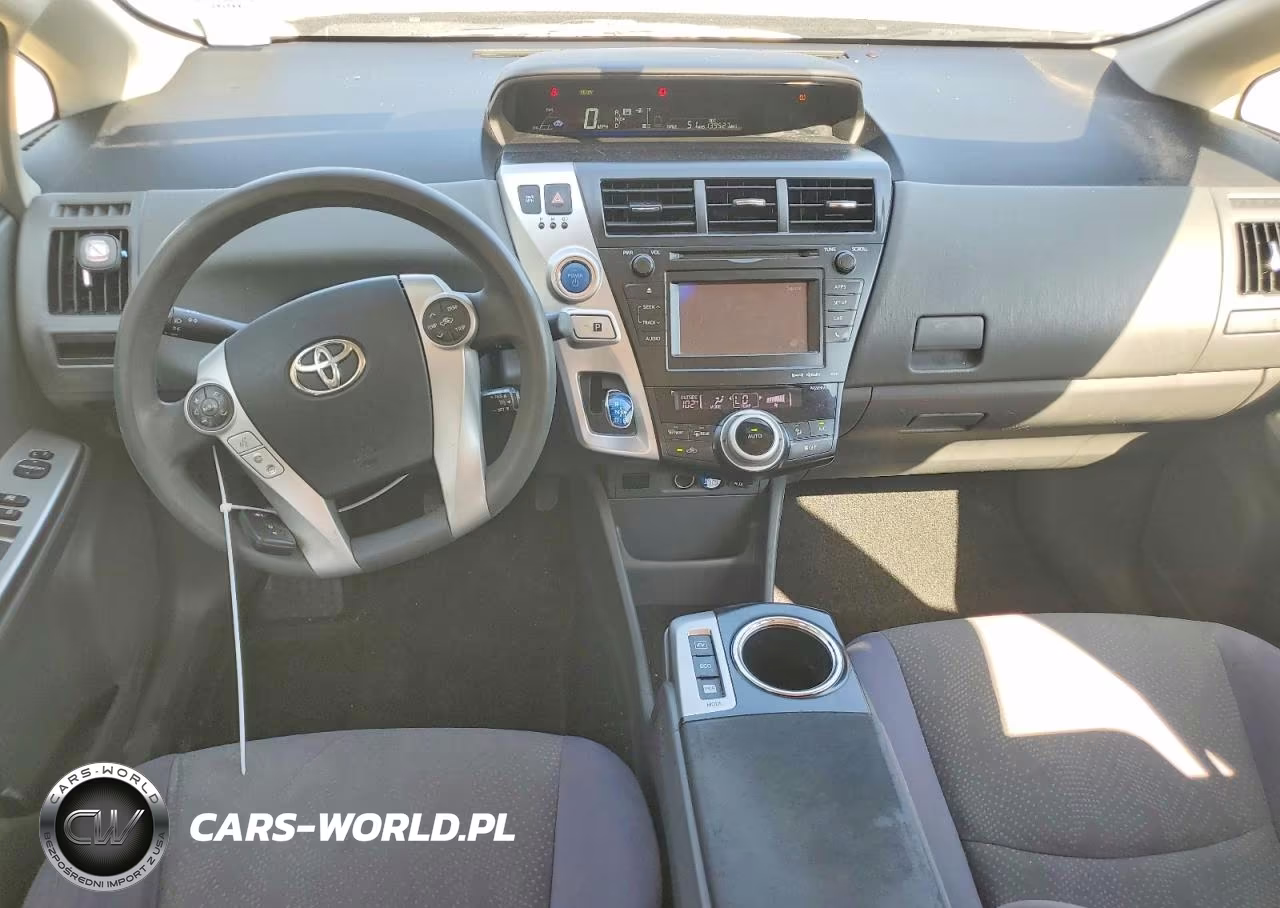 2013 Toyota Prius V Three VIN:JTDZN3EUXD3227593 - 8
