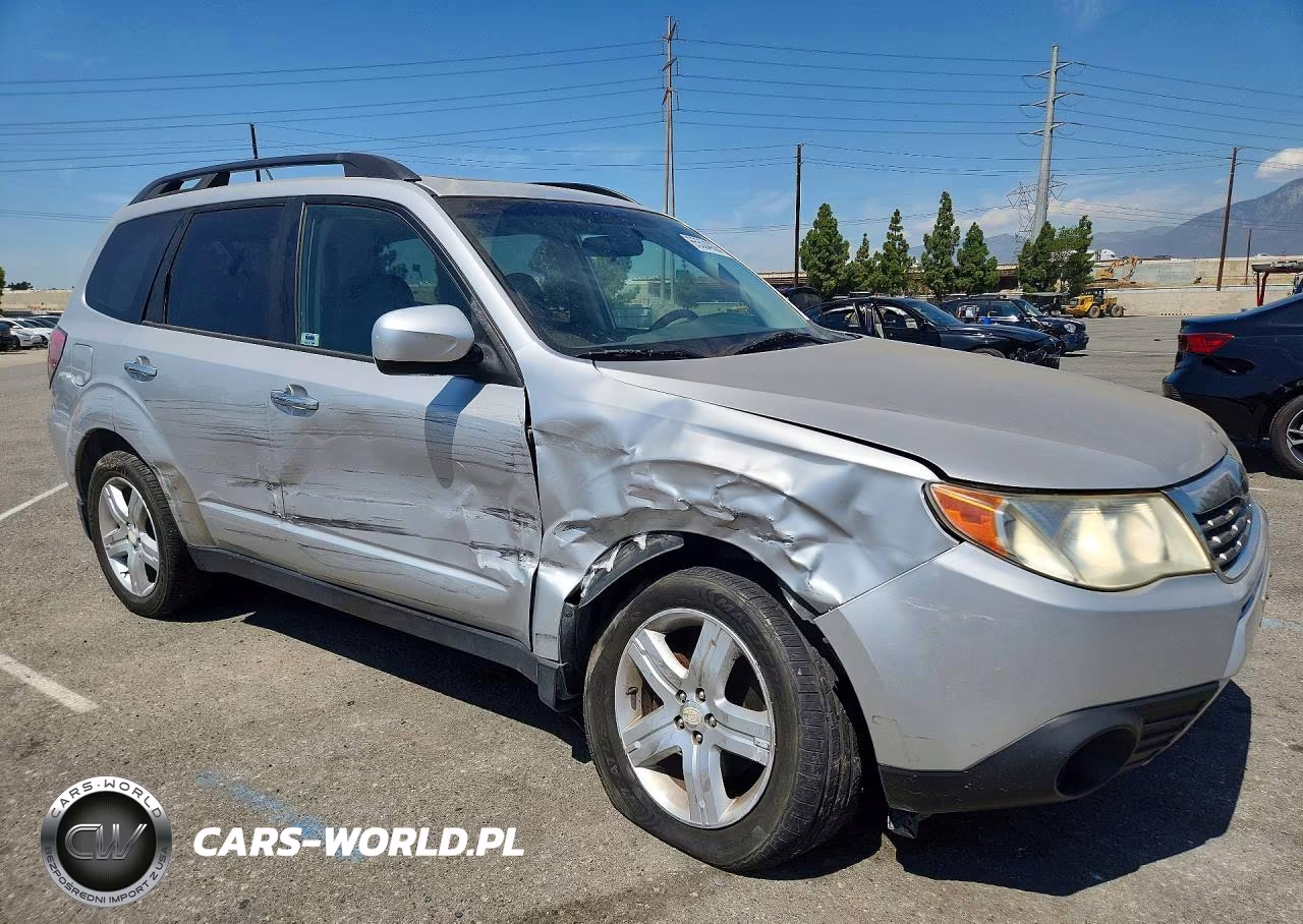 2010 Subaru Forester 2.5X Premium VIN:JF2SH6CC0AH709154 - 4