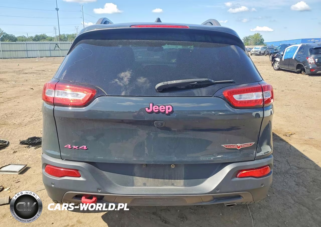 2016 Jeep Cherokee Trailhawk VIN:1C4PJMBS0GW374424 - 6
