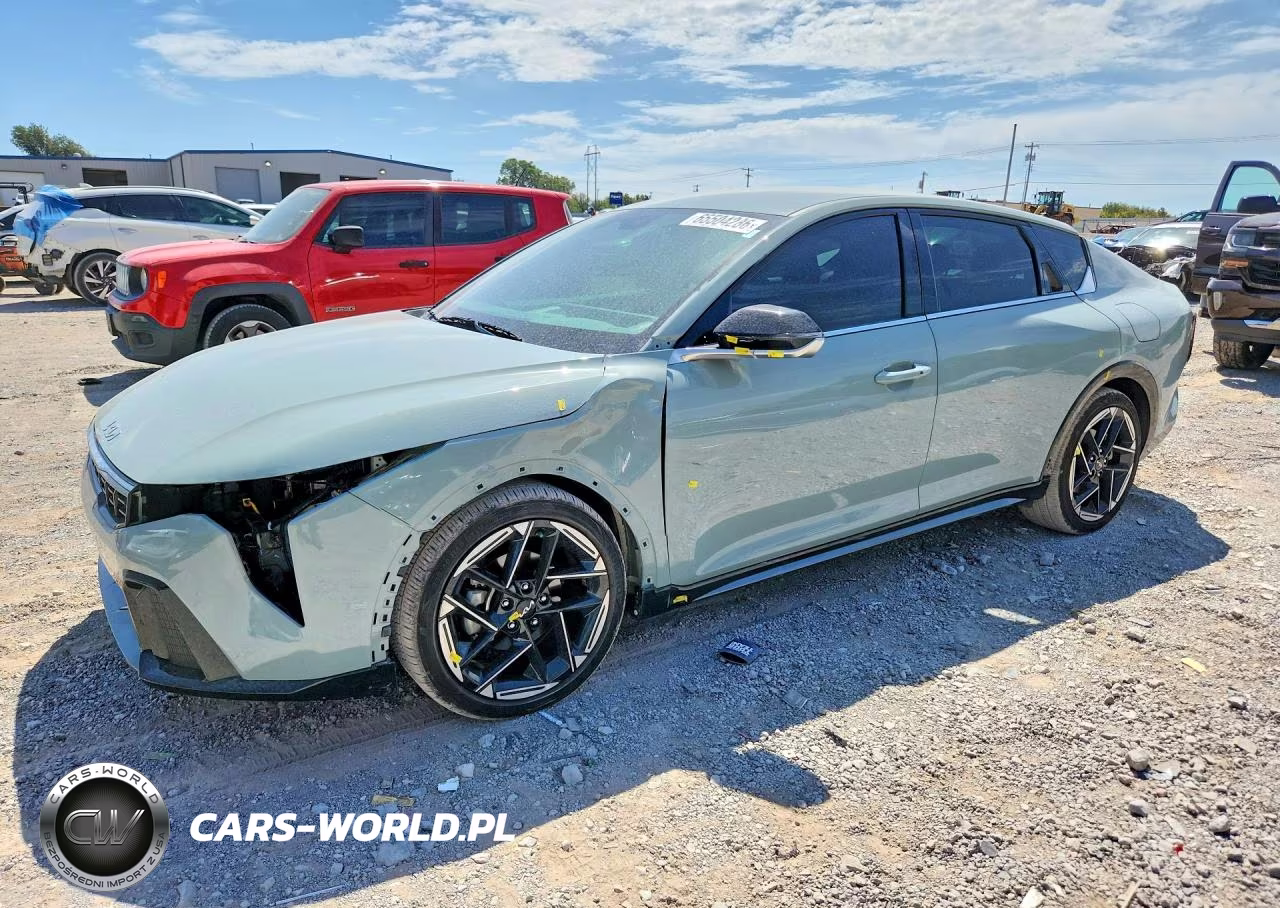 2025 Kia K4 Gt Line VIN:3KPFW4DE9SE124882 - 1