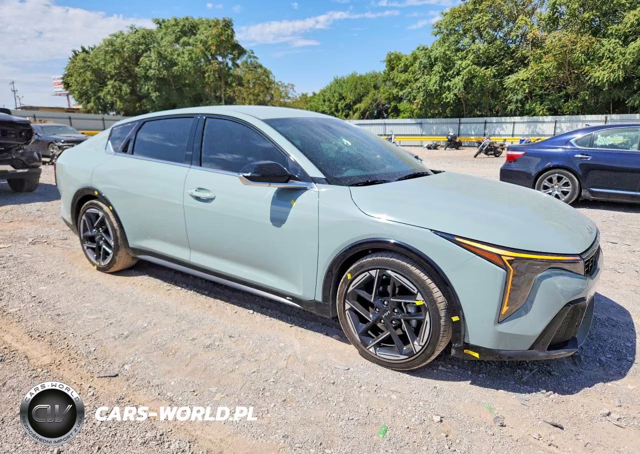 2025 Kia K4 Gt Line VIN:3KPFW4DE9SE124882 - 4