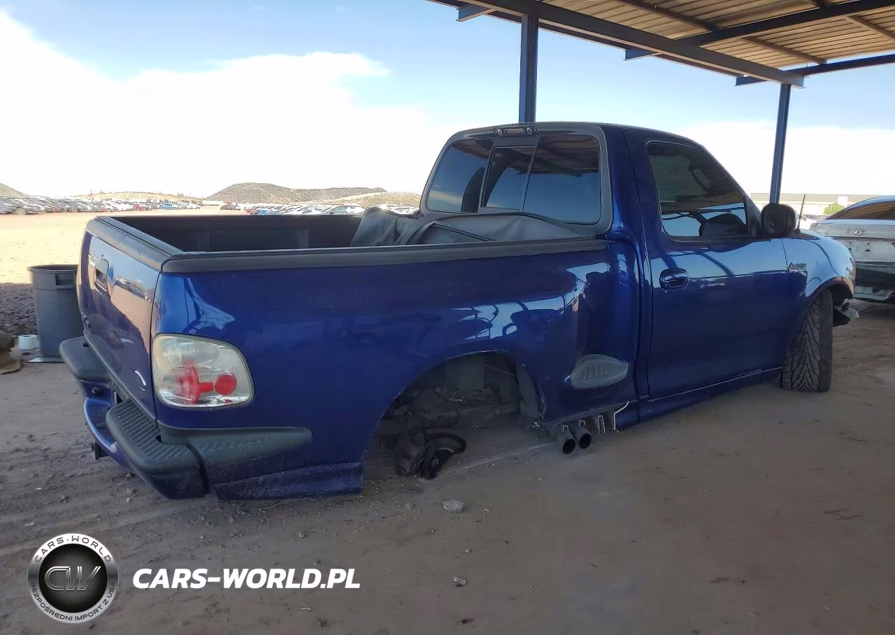 2004 Ford F150 Svt Lightning VIN:2FTRF07334CA49262 - 3
