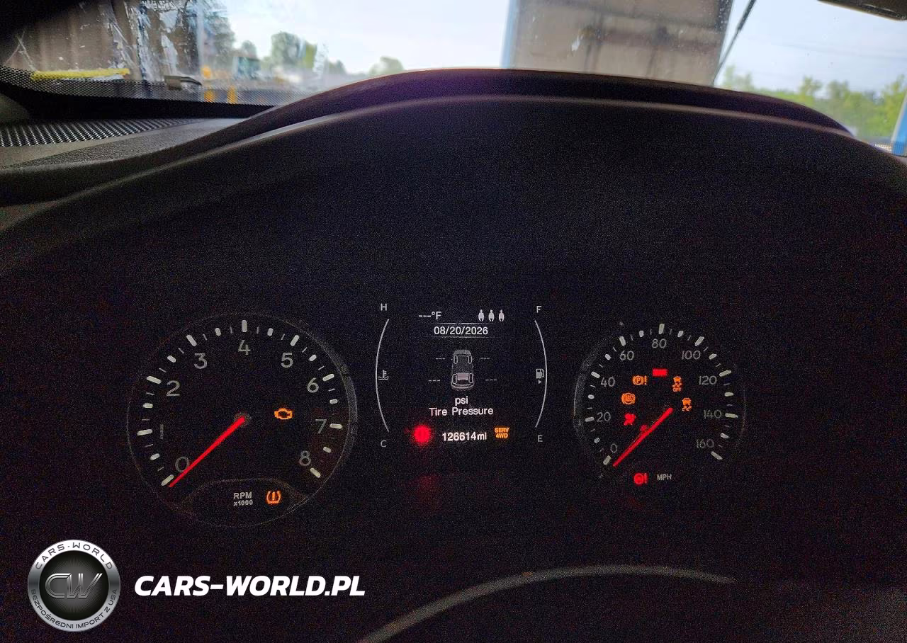 2015 Jeep Renegade Latitude VIN:ZACCJBBT0FPC11019 - 9