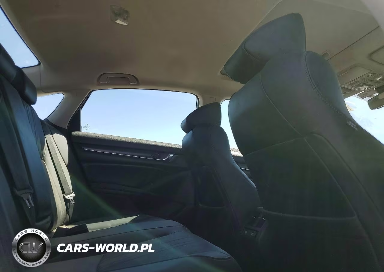 2022 Honda Accord Touring Hybrid VIN:1HGCV3F91NA028995 - 10