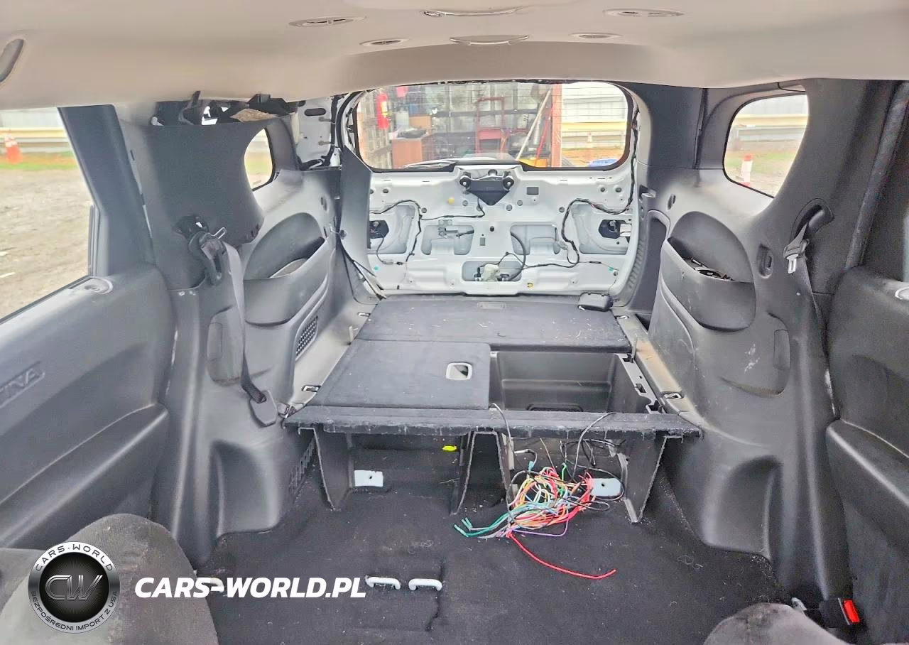 2020 Dodge Durango VIN:1C4SDJFT4LC368186 - 10