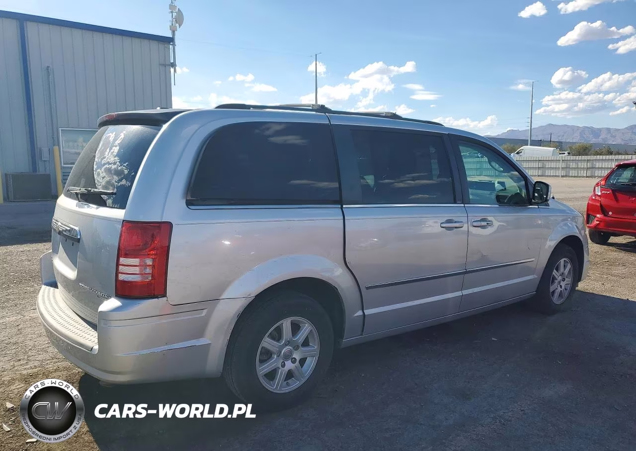 2010 Chrysler Town & Country Touring VIN:2A4RR5DX8AR345540 - 3
