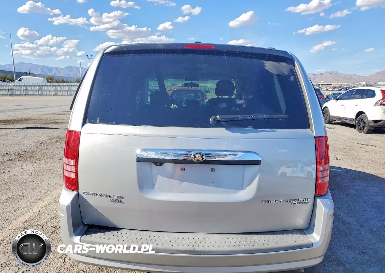 2010 Chrysler Town & Country Touring VIN:2A4RR5DX8AR345540 - 6
