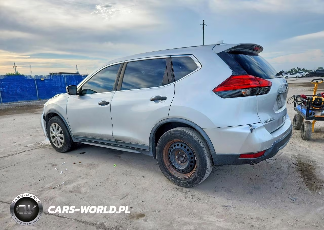 2017 Nissan Rogue S VIN:KNMAT2MT4HP530289 - 2