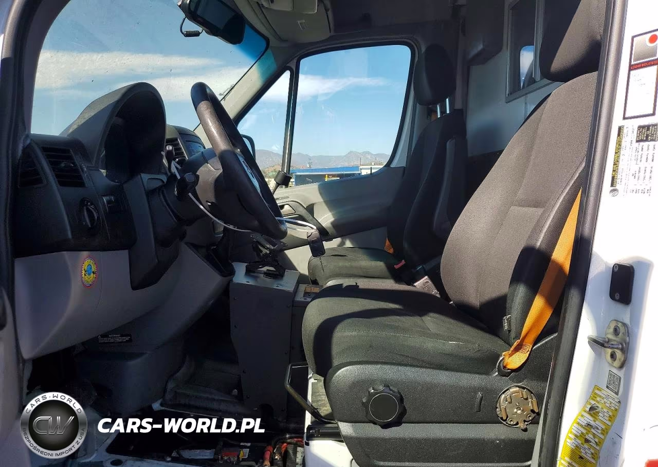 2017 Mercedes-Benz Sprinter 2500 VIN:WDAPE7CD7HP512996 - 7