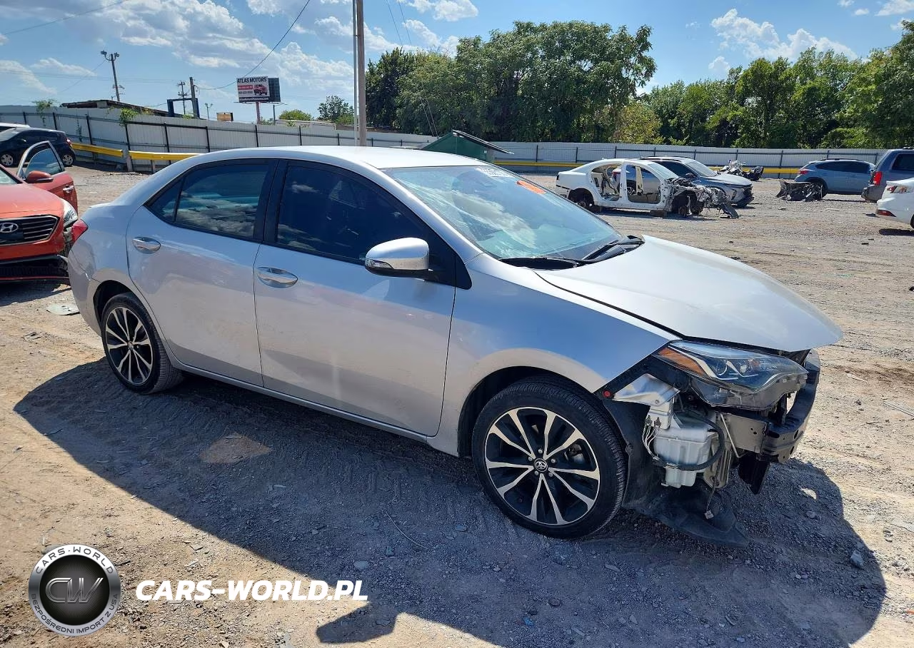 2018 Toyota Corolla Se VIN:5YFBURHE6JP784340 - 4