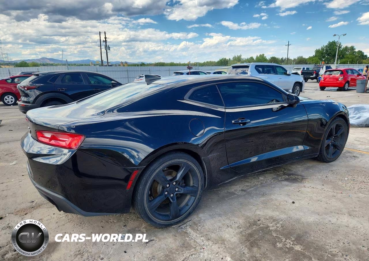 2017 Chevrolet Camaro Ls VIN:1G1FA1RX1H0175374 - 3