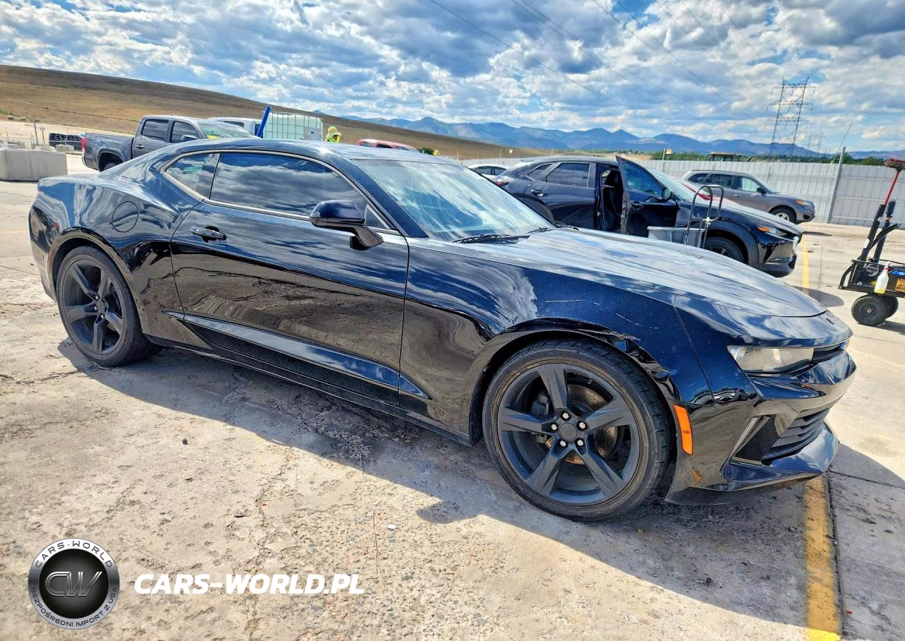 2017 Chevrolet Camaro Ls VIN:1G1FA1RX1H0175374 - 4