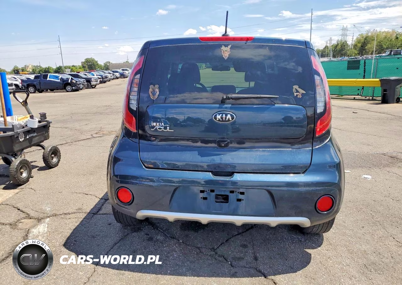 2018 Kia Soul + VIN:KNDJP3A50J7597865 - 6