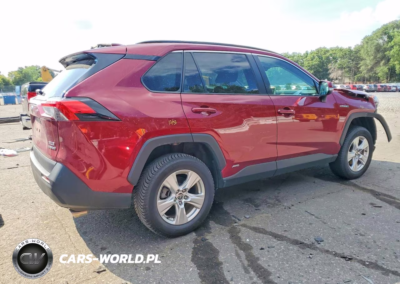 2021 Toyota Rav4 Hybrid Xle VIN:2T3R6RFV6MW015391 - 3