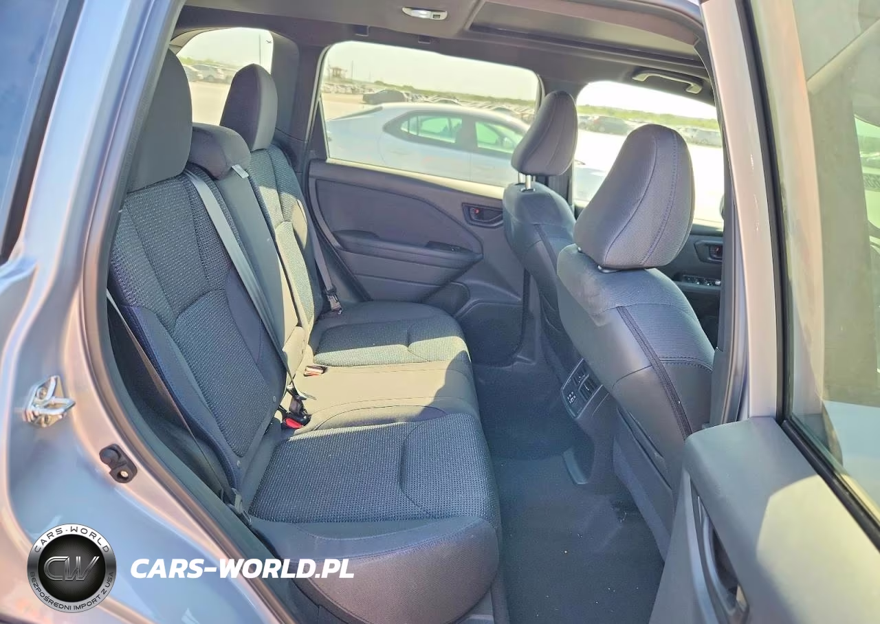2025 Subaru Forester Premium VIN:JF2SLDDC5SH609277 - 11