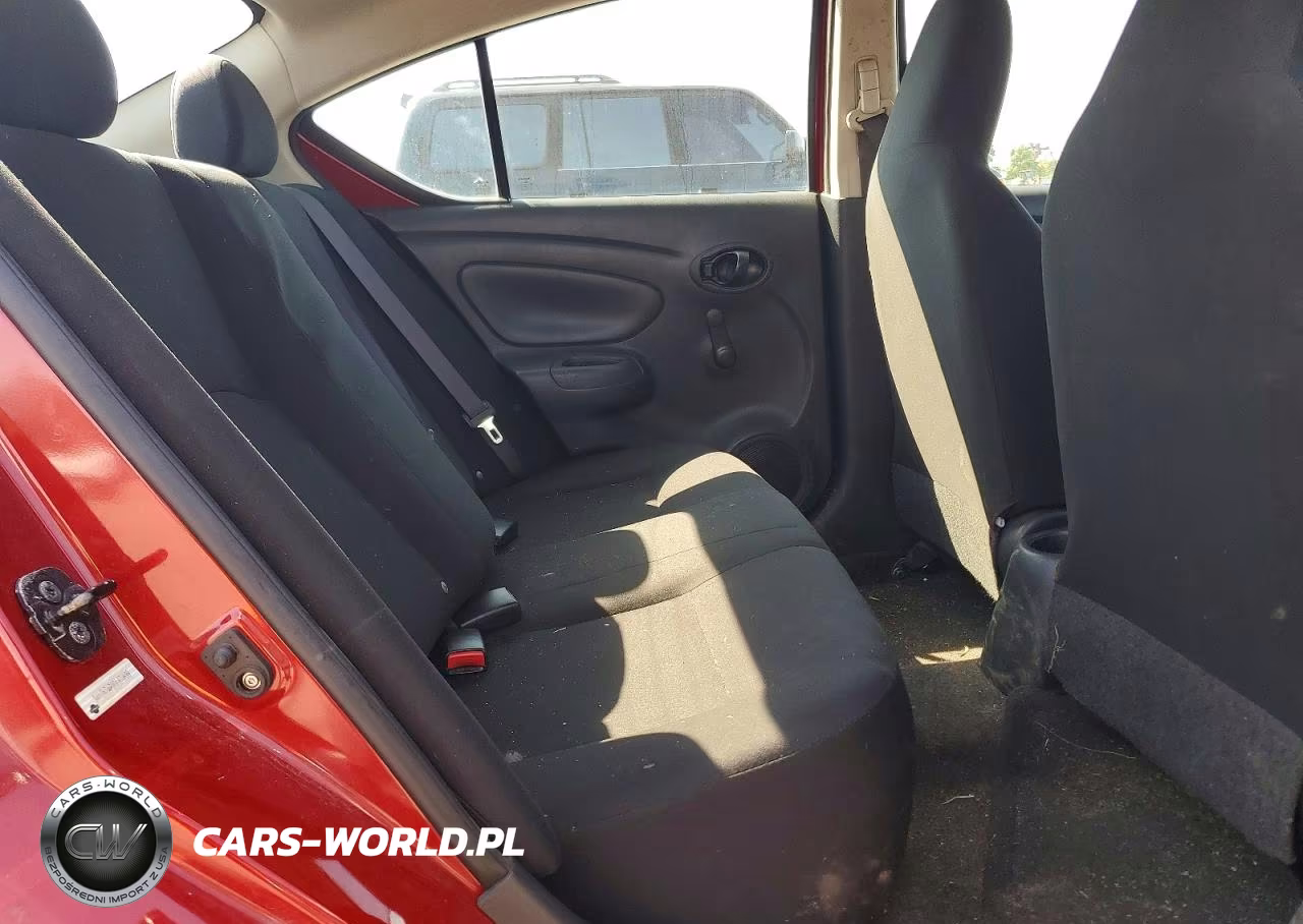 2013 Nissan Versa 1.6 S VIN:3N1CN7AP3DL870839 - 10