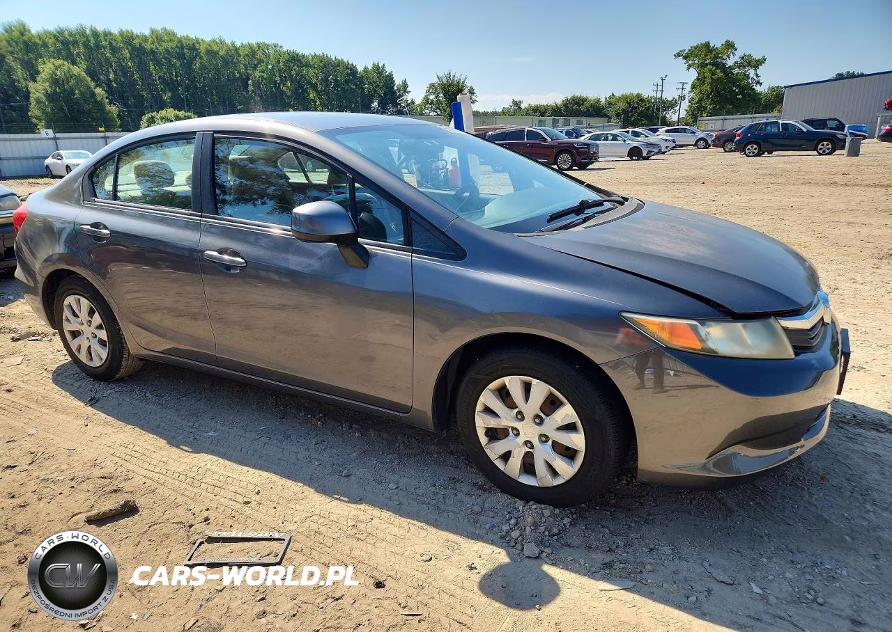 2012 Honda Civic Lx VIN:2HGFB2F5XCH558166 - 4