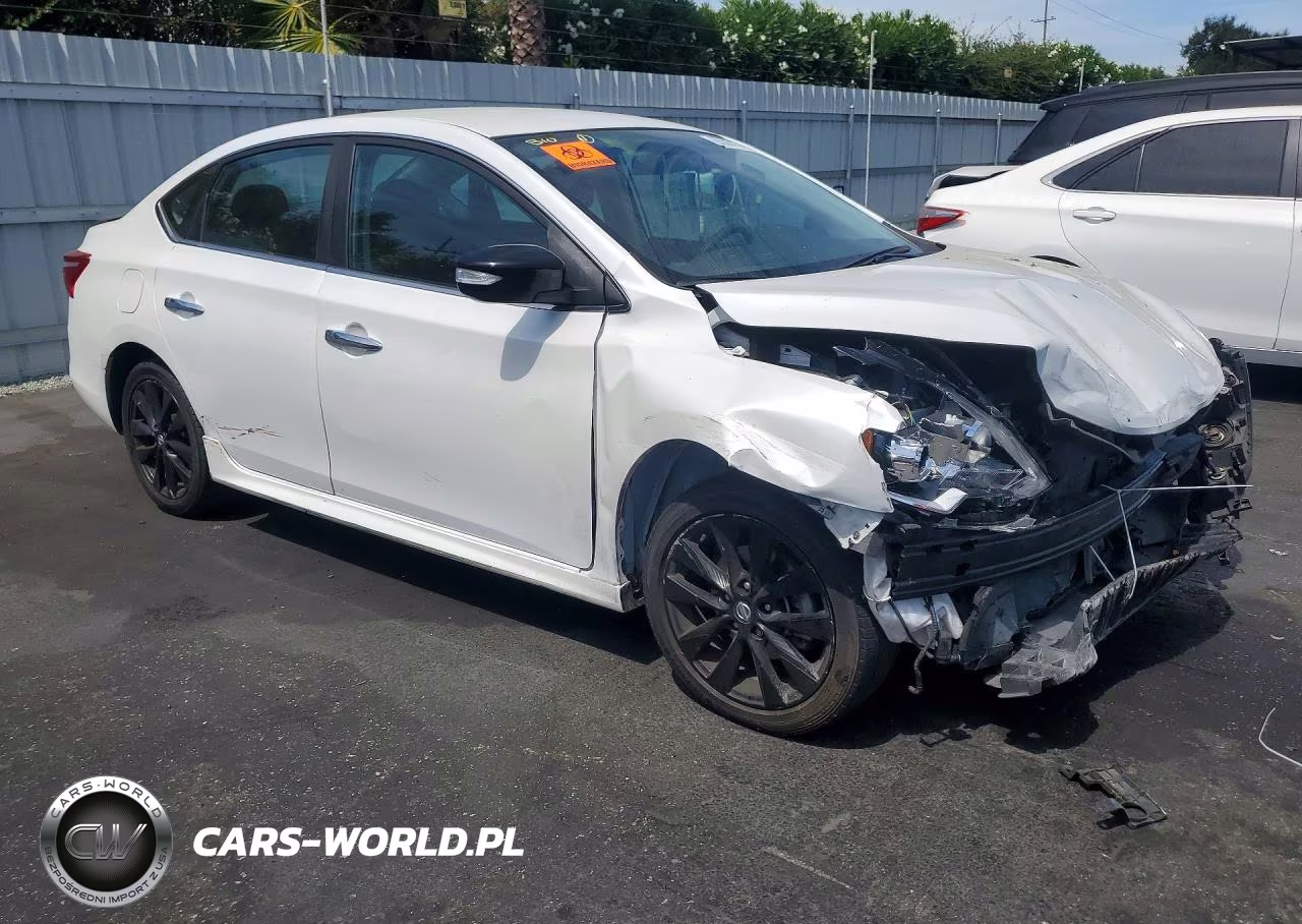 2018 Nissan Sentra Sr VIN:3N1AB7AP4JY249964 - 4