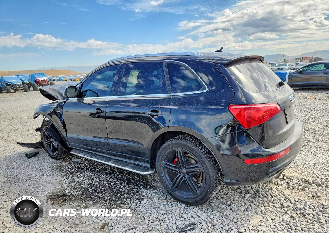 2010 Audi Q5 Premium Plus VIN:WA1MKAFP2AA083104 - 2