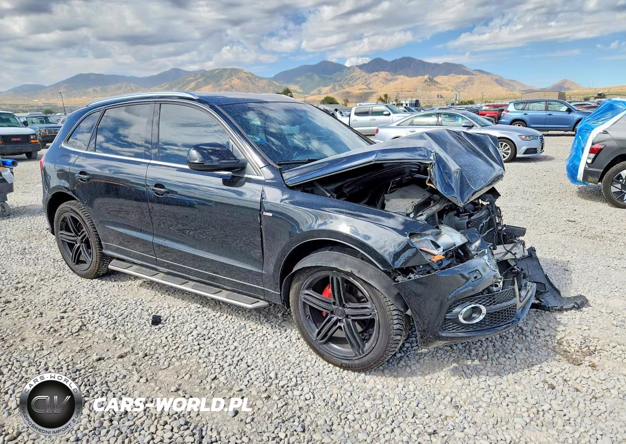 2010 Audi Q5 Premium Plus VIN:WA1MKAFP2AA083104 - 4