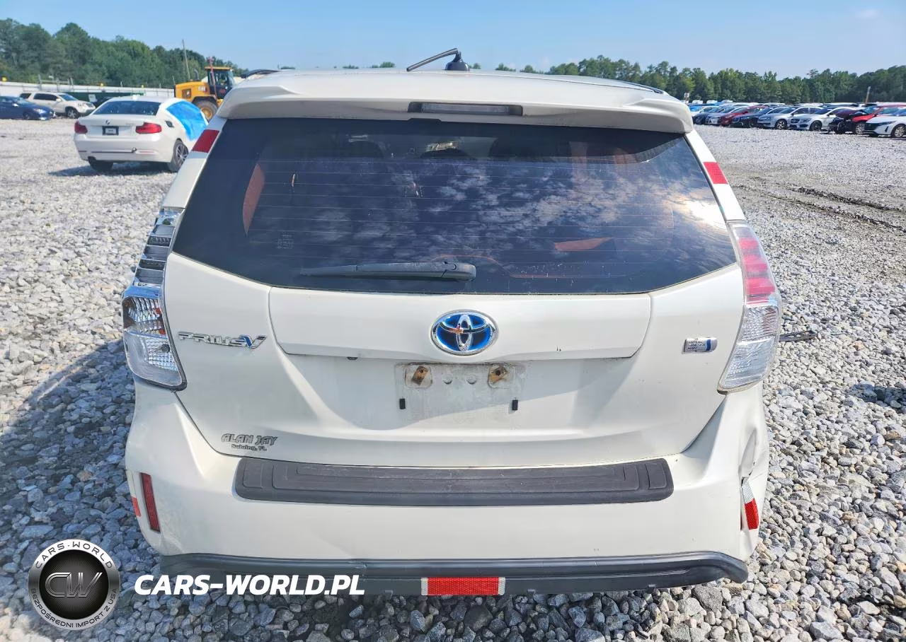 2017 Toyota Prius V Three VIN:JTDZN3EU1HJ067363 - 6