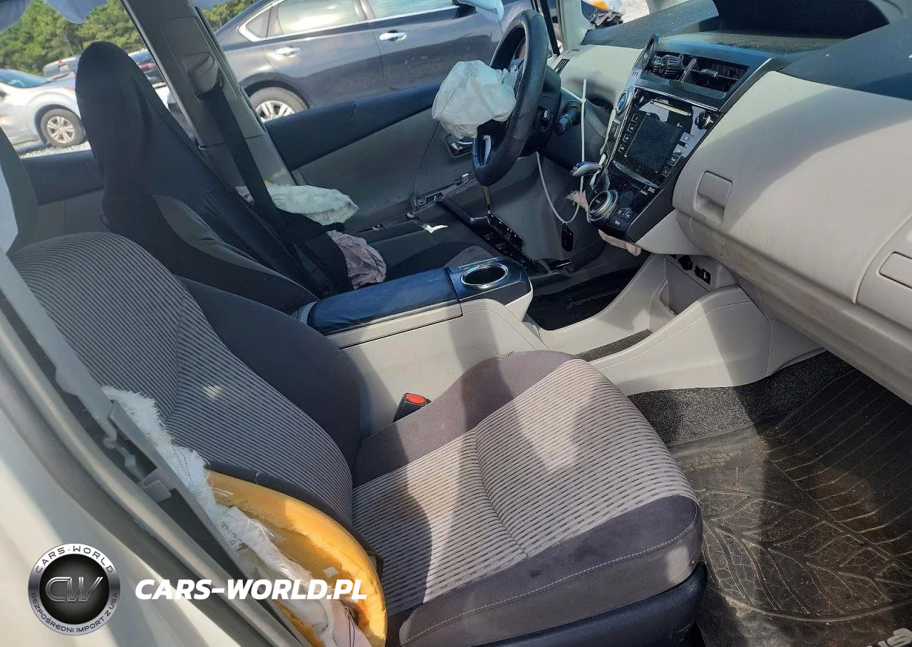 2017 Toyota Prius V Three VIN:JTDZN3EU1HJ067363 - 7