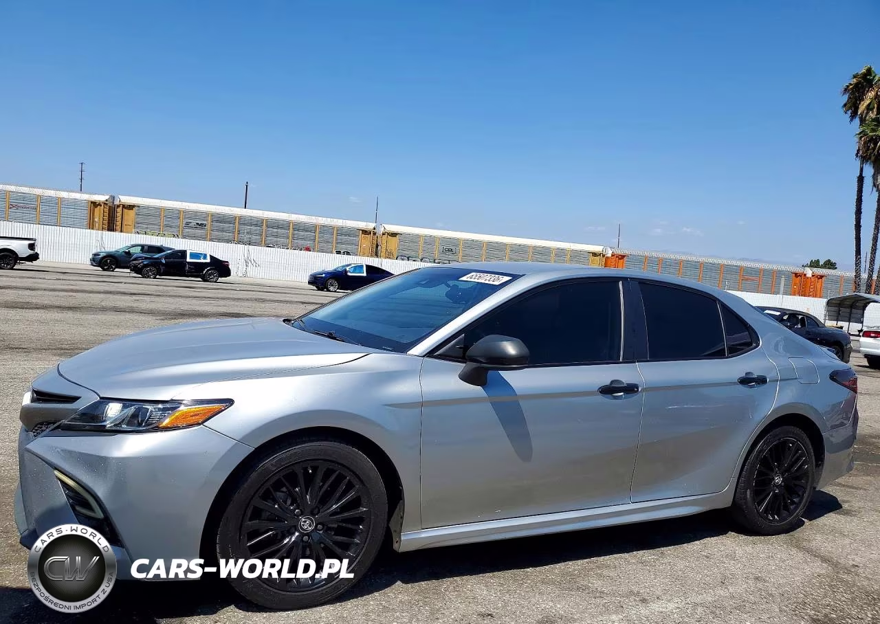 2019 Toyota Camry Se – zdjęcie 1 z 12