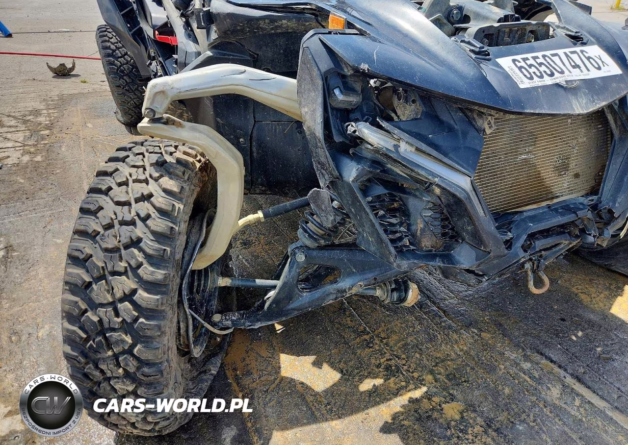 2024 Can-Am Maverick R Utility Vehicle VIN:3JB8XAT48RE004307 - 9