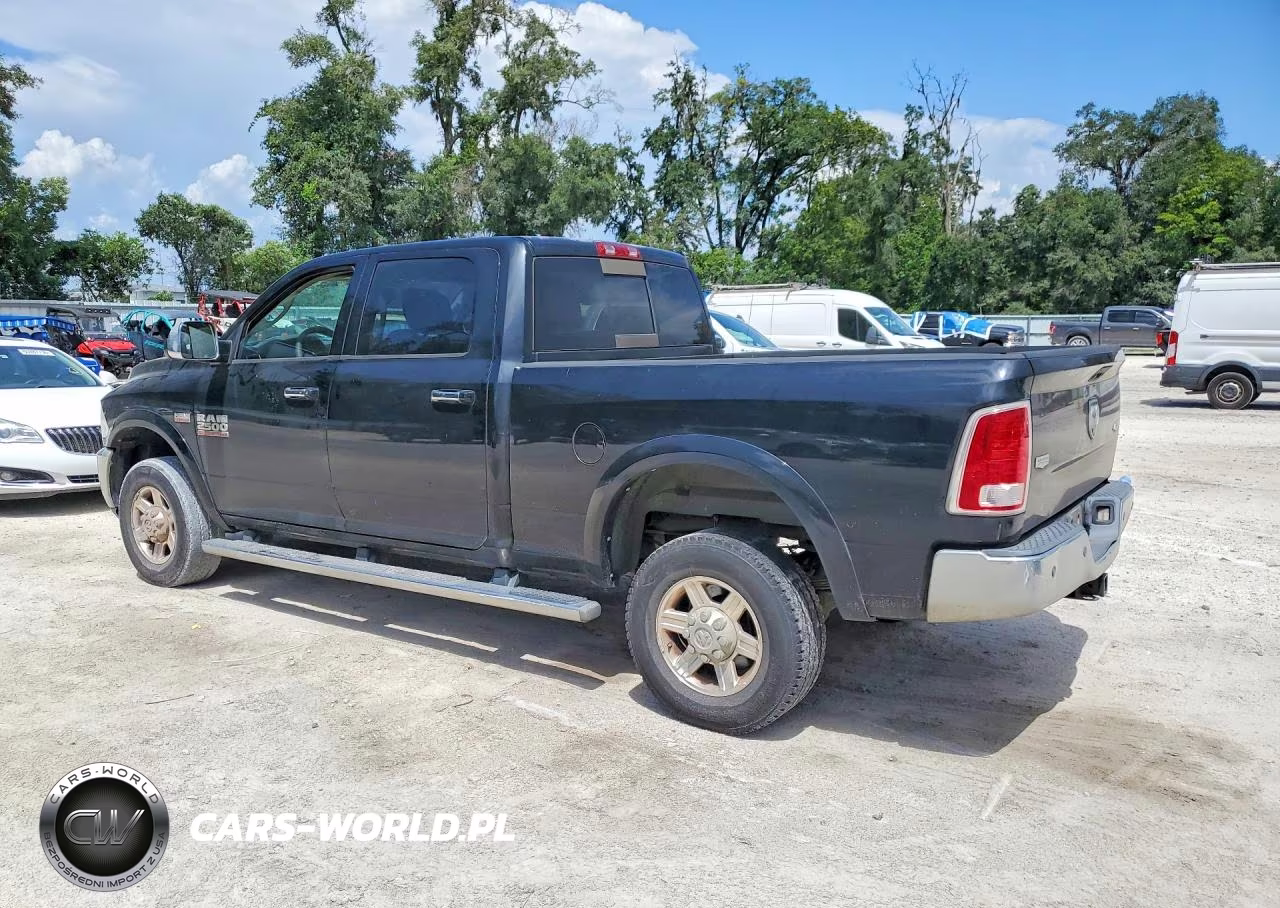 2013 Ram 2500 Laramie VIN:3C6TR5FT4DG572165 - 2