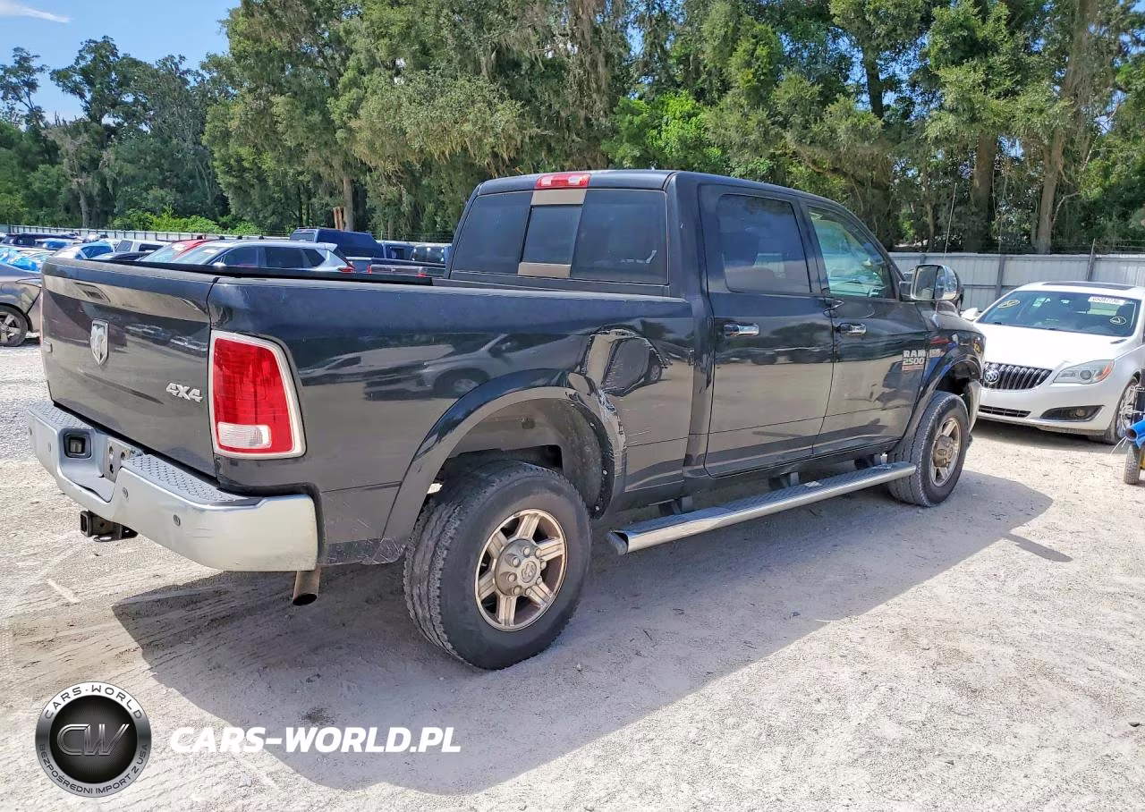 2013 Ram 2500 Laramie VIN:3C6TR5FT4DG572165 - 3