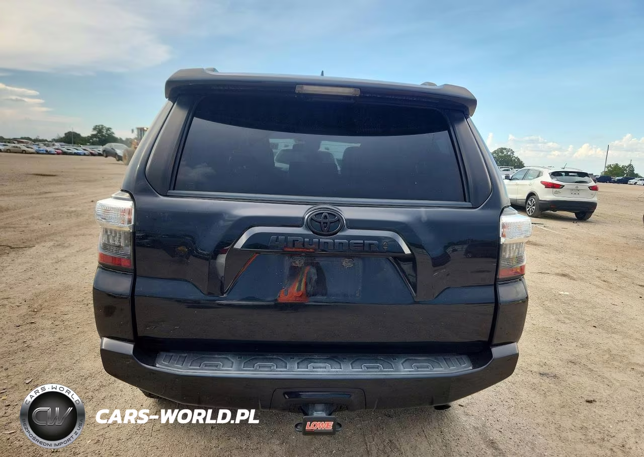 2021 Toyota 4Runner Venture Edition VIN:JTEHU5JR7M5886744 - 6