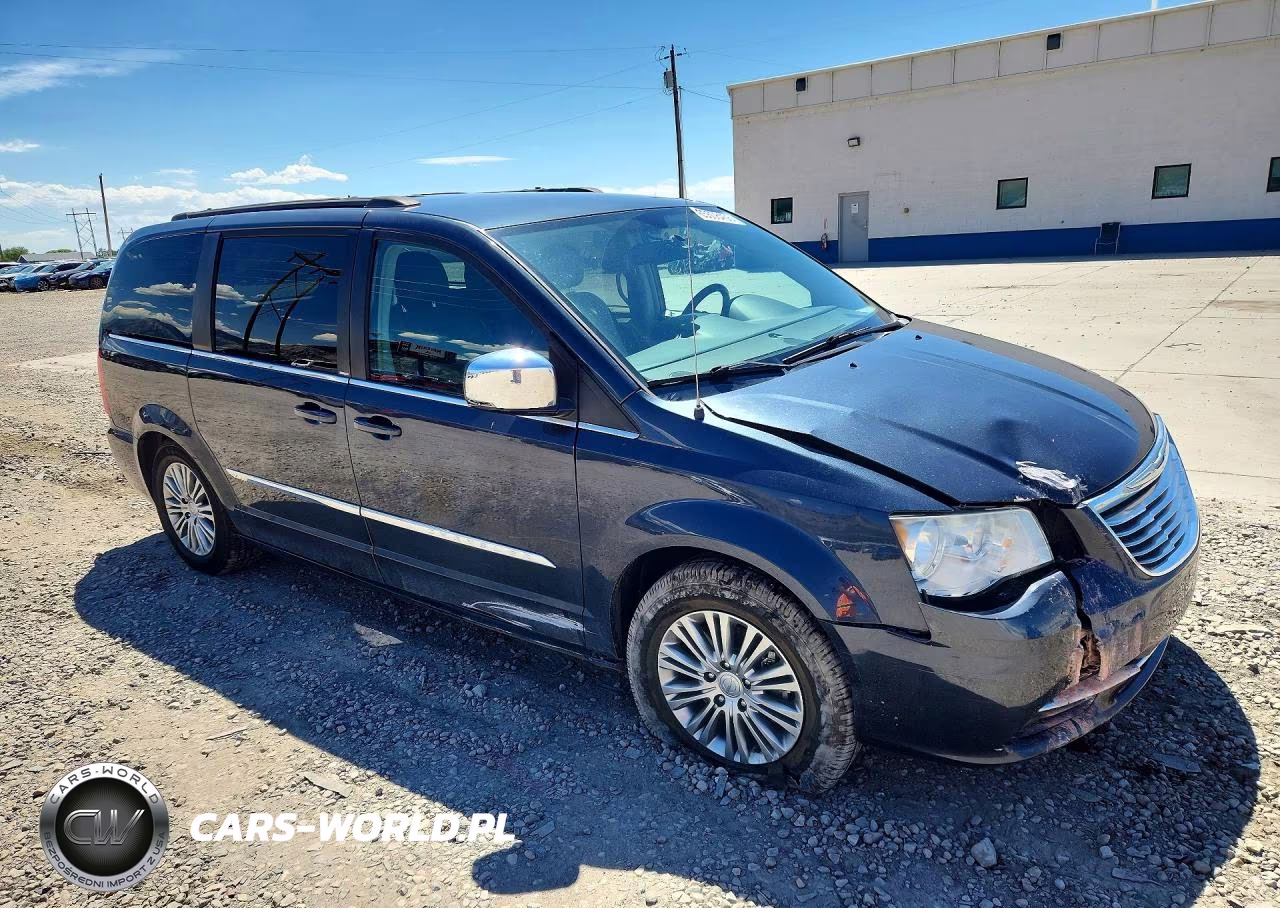 2014 Chrysler Town And Country VIN:2C4RC1CGXER180078 - 4