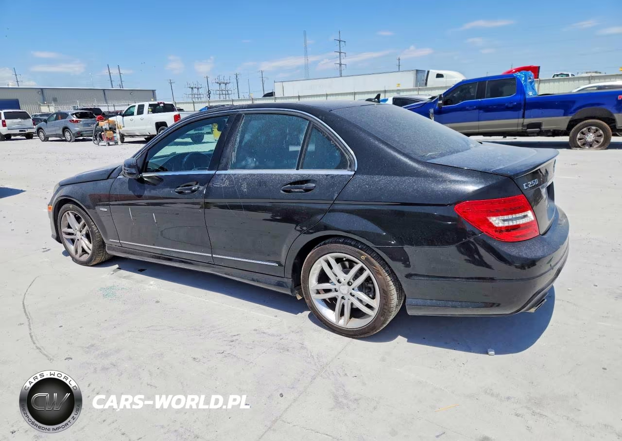 2012 Mercedes-Benz C 250 VIN:WDDGF4HB2CR238884 - 2