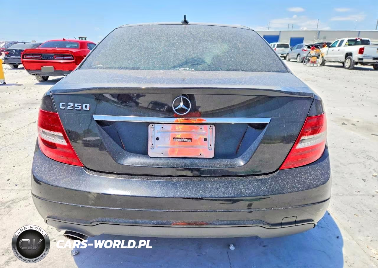 2012 Mercedes-Benz C 250 VIN:WDDGF4HB2CR238884 - 6