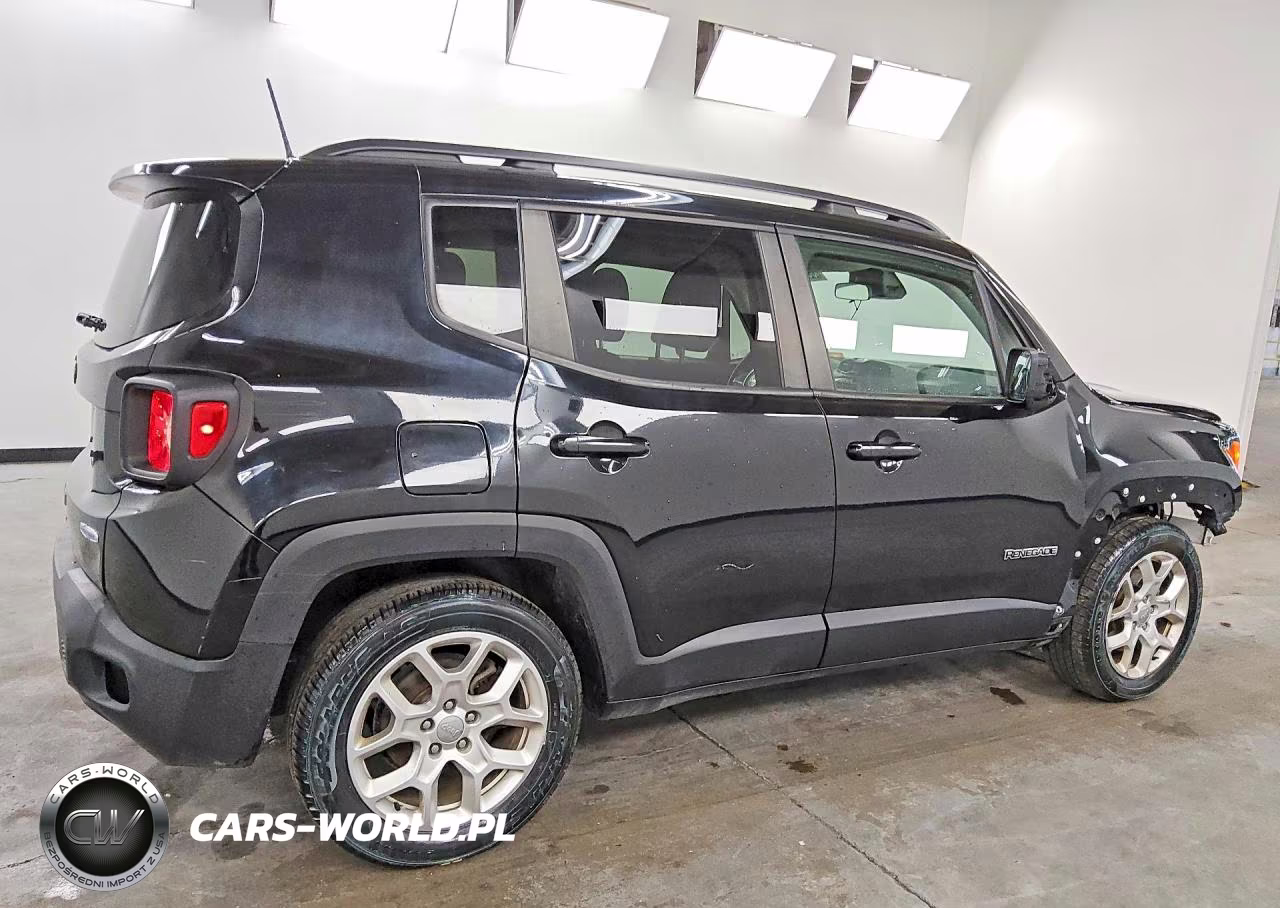 2018 Jeep Renegade Latitude VIN:ZACCJABB8JPJ30096 - 3