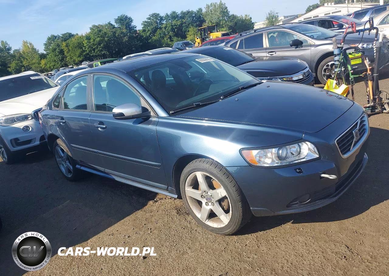 2010 Volvo S40 T5 VIN:YV1672MH6A2493314 - 4