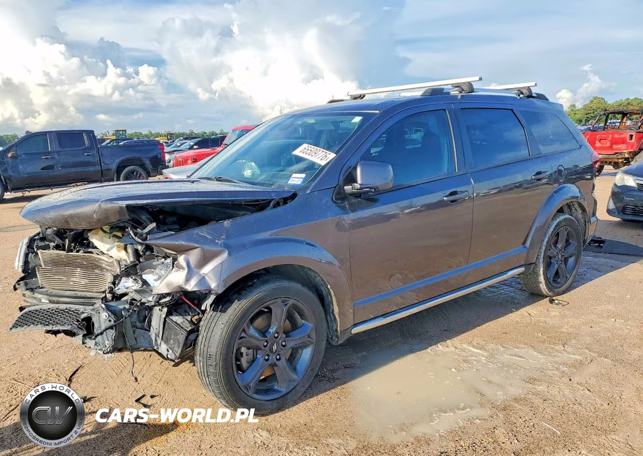 2019 Dodge Journey Crossroad VIN:3C4PDCGG0KT717334 - 1